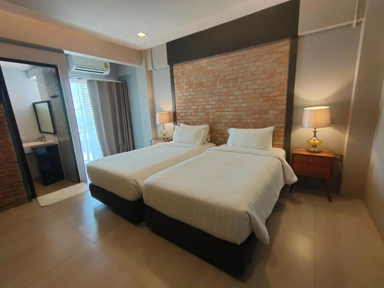 Qoo Hotel Buriram Exterior photo