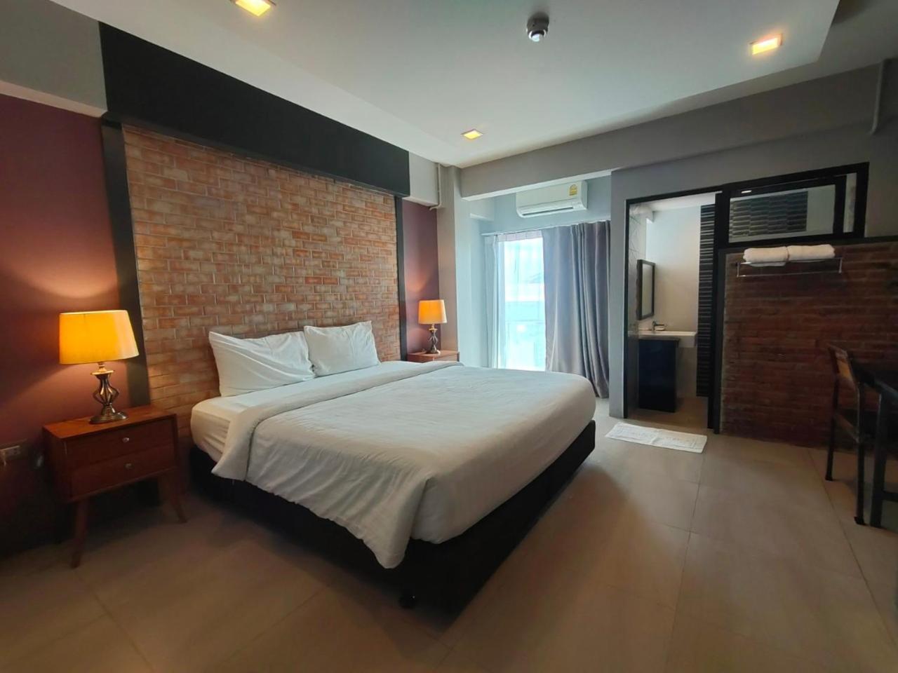 Qoo Hotel Buriram Exterior photo