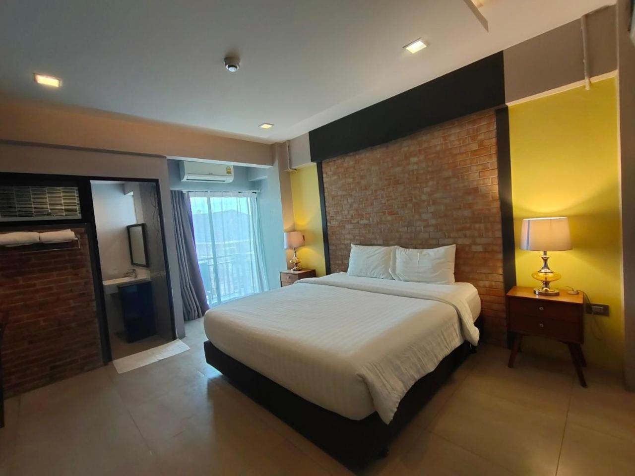 Qoo Hotel Buriram Exterior photo